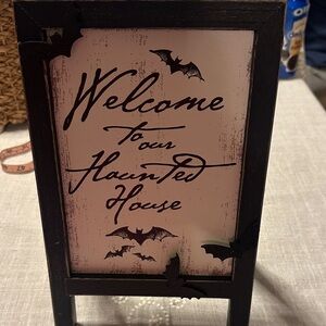 Halloween sign decor with bats